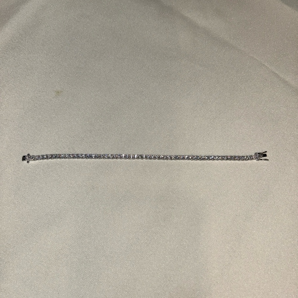 GRA Certified 3mm VVS1 Moissanite D5.50ct Tennis Bracelet 925 Sterling Silver - Picture 4 of 7